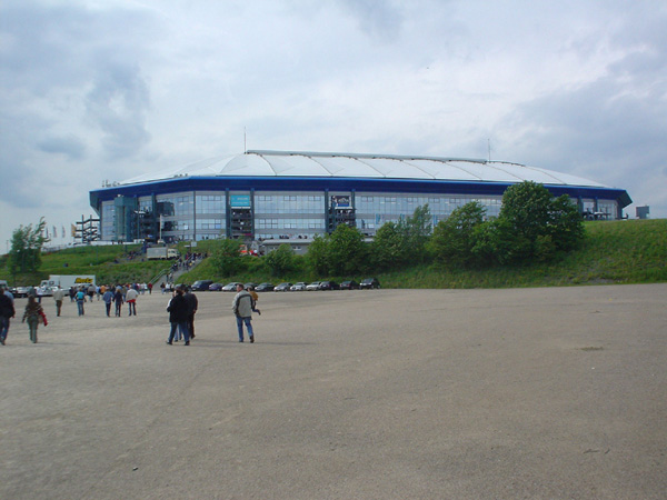 u2-01
